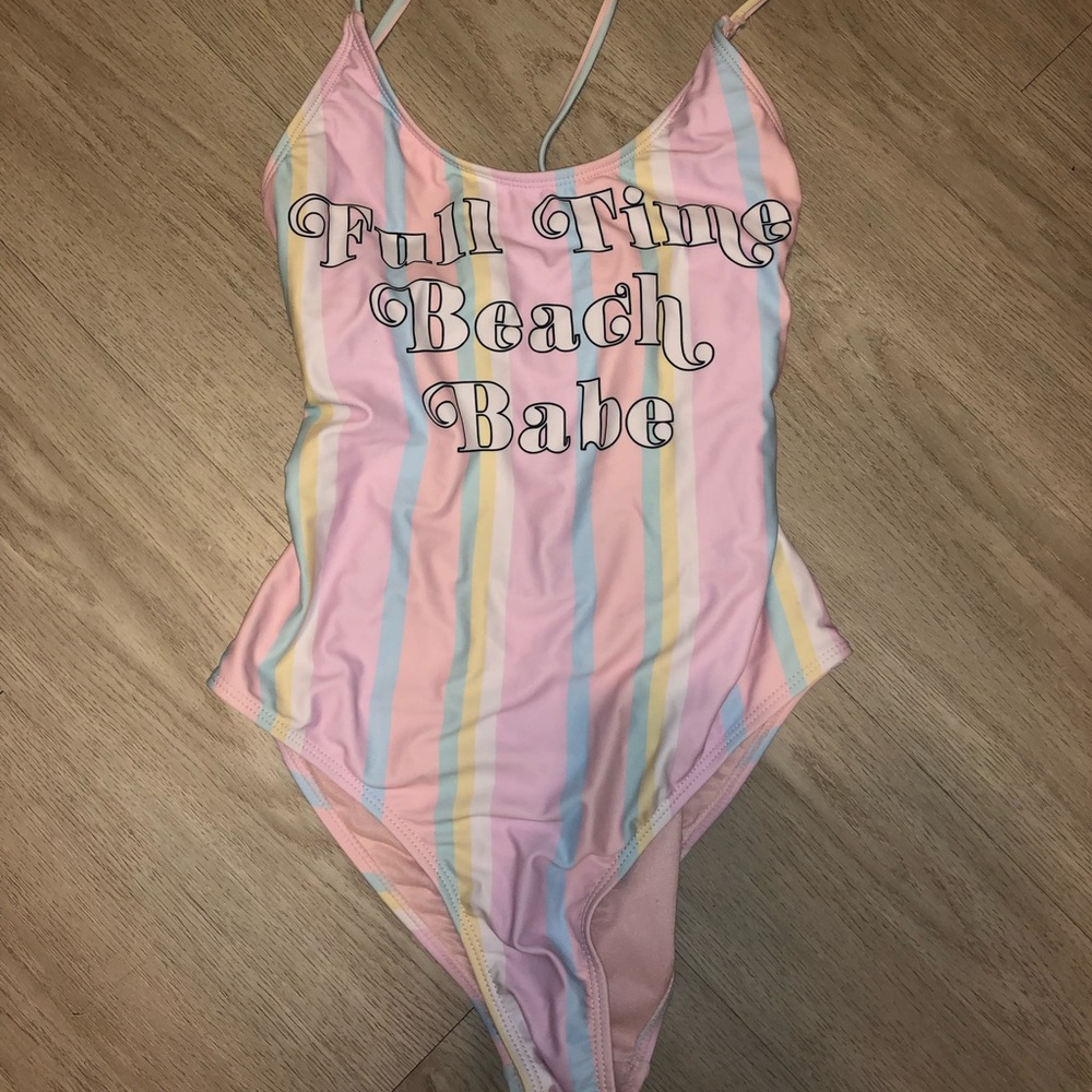 One piece swim suit
